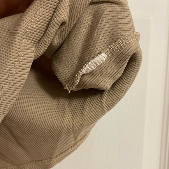 Zara Beige Ribbed Crop Top - Picture 5 of 5
